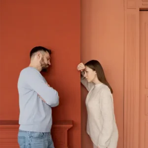 Pareja discutiendo Limbo - Grupos de Apoyo